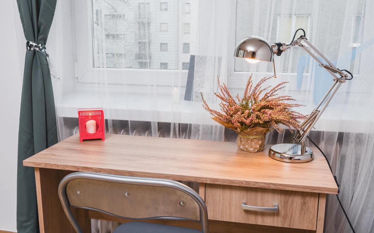 Sunshine Parkside Hideaway - 3 Bedroom - By Upstairs Kraków Exteriör bild