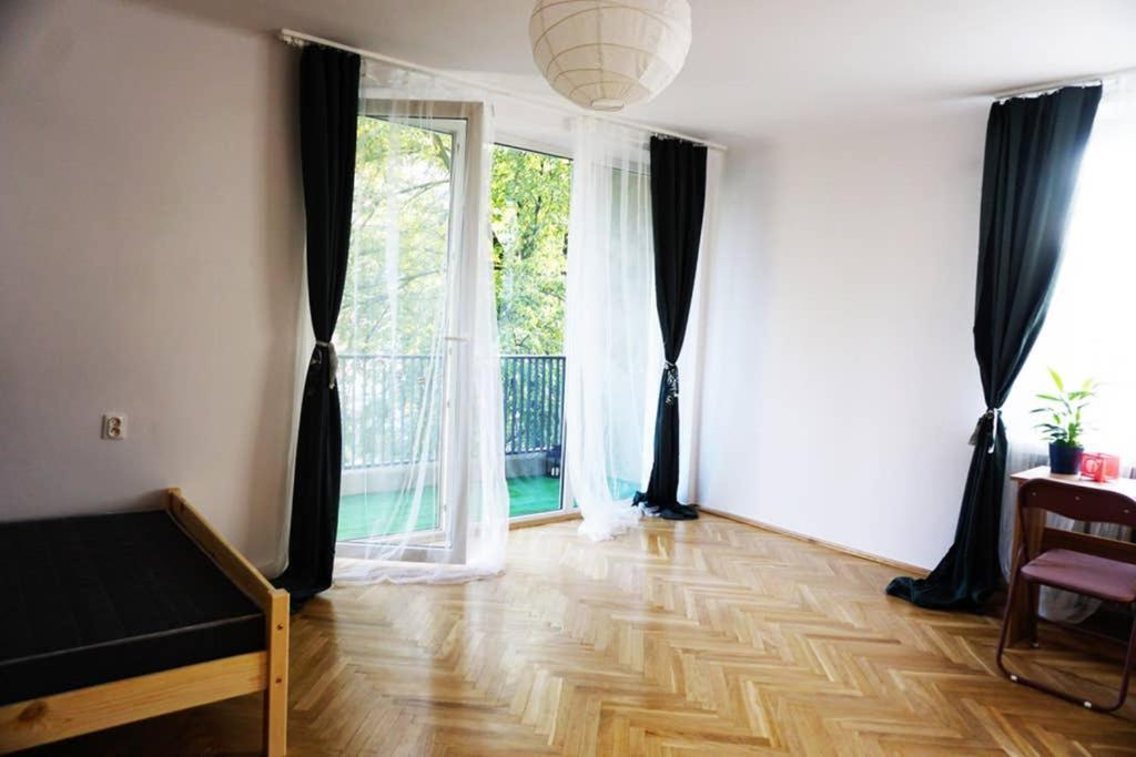 Sunshine Parkside Hideaway - 3 Bedroom - By Upstairs Kraków Exteriör bild